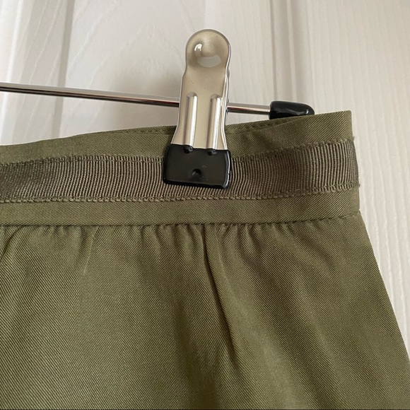 NWT - H&M - Embellished Shorts - Picture 3 of 7